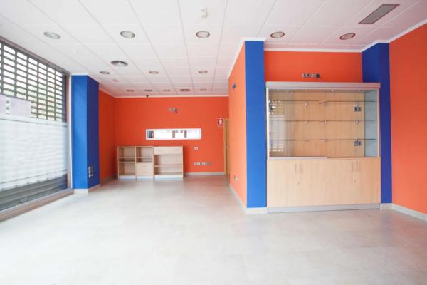 Local en calle Olof Palme, 9  Local 8