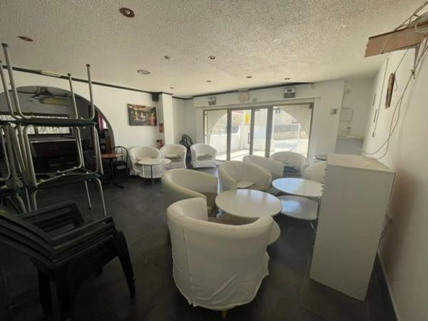 Local en avenida de l'Amerador