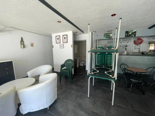 Local en avenida de l'Amerador