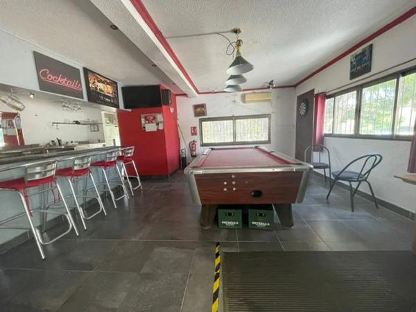 Local en avenida de l'Amerador