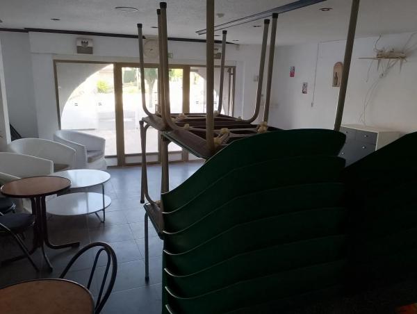 Local en carretera Alicante-Valenc