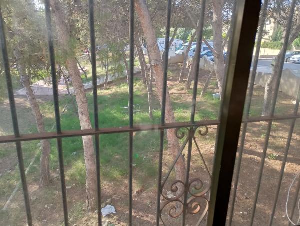 Local en carretera Alicante-Valenc