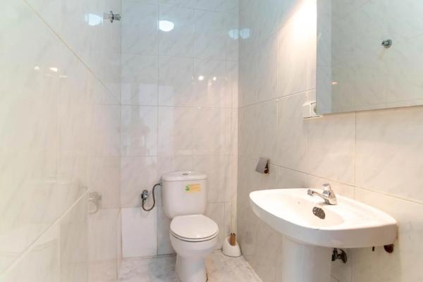 Local en calle Pius Xii