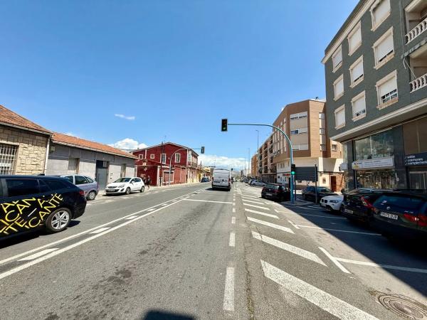 Local en calle de Sant Ramon, 44