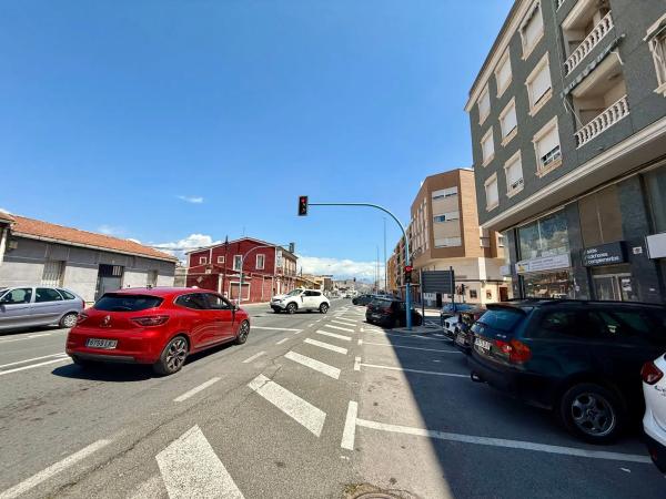 Local en calle de Sant Ramon, 44