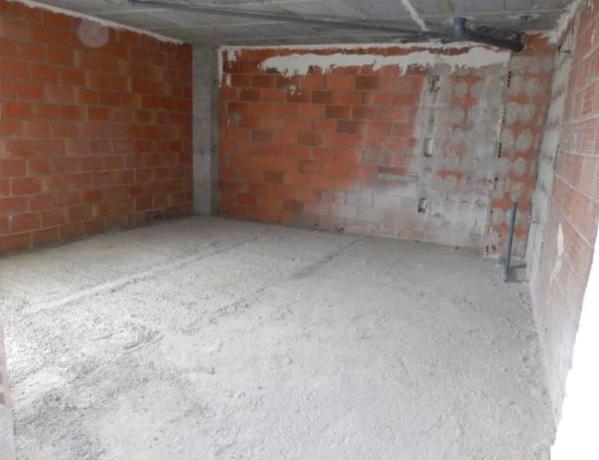 Local en avenida d'Alcoi, 78