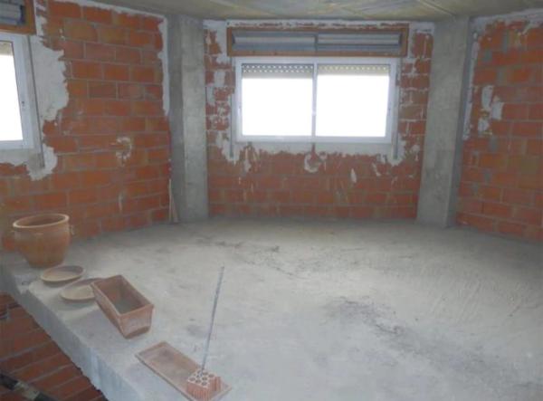 Local en avenida d'Alcoi, 78