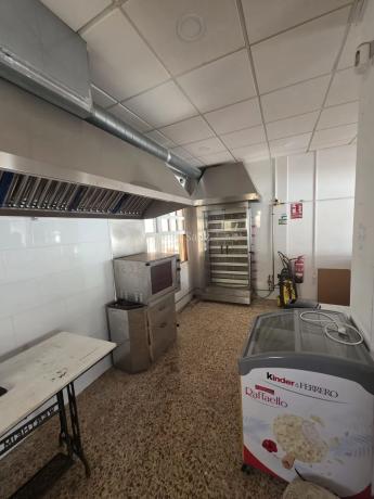 Local en avenida de la Almadraba