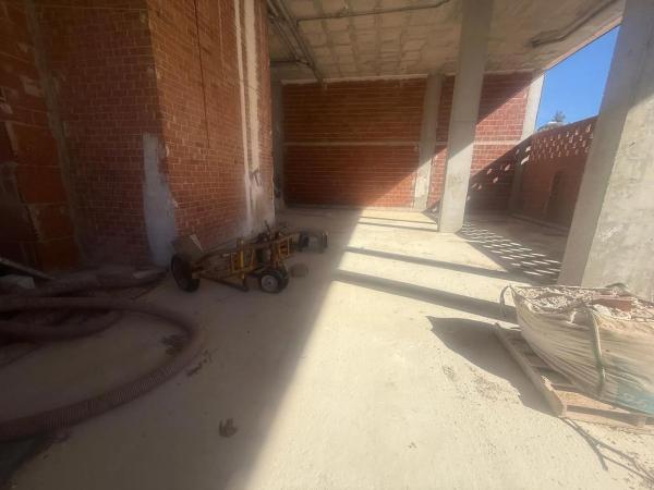 Local en Pueblo Español - Coveta Fumá