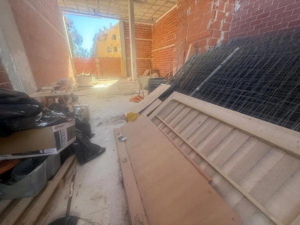 Local en Pueblo Español - Coveta Fumá