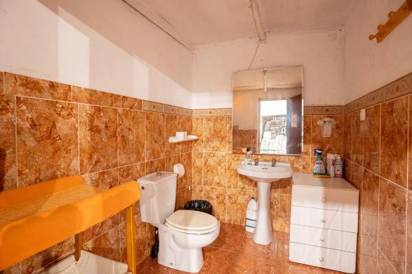 Nave en calle del Pare Manjón