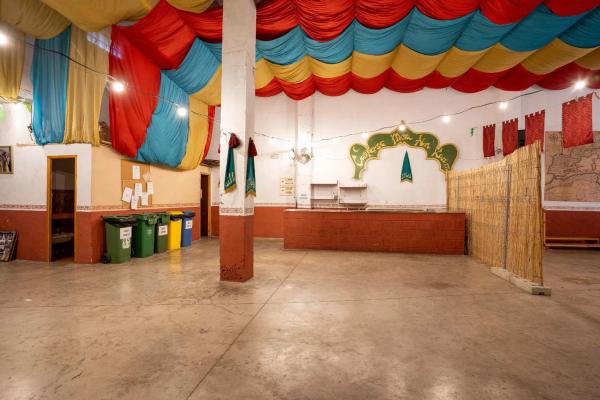 Nave en calle del Pare Manjón