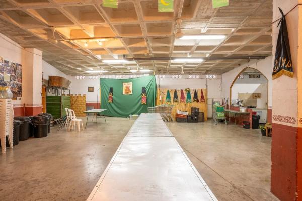 Nave en calle del Pare Manjón