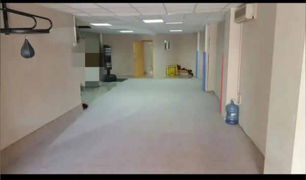 Local en vicari samuel riquelme, 30