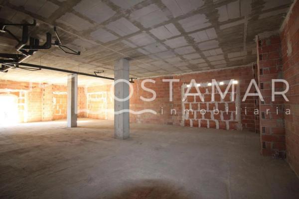 Local en avenida Ausiàs March, 30