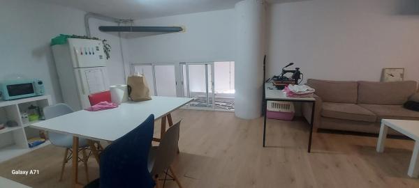 Local en avenida de Germanies