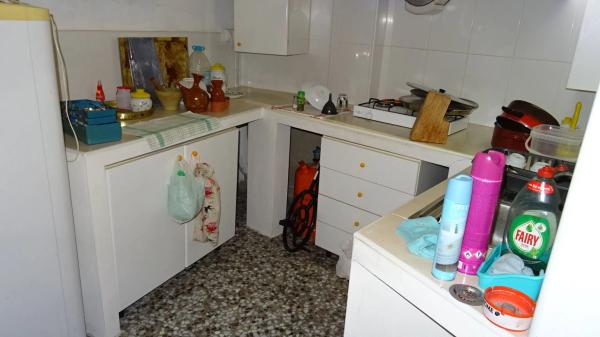 Local en mare de deu dels desamparats