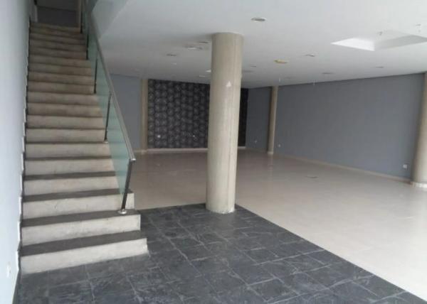 Local o nave en calle de Rafael Altamira