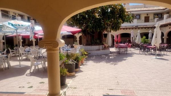 Local en de la Almadraba, 15