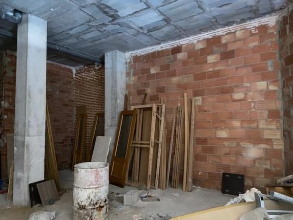 Local en calle de Joan Baptista Baset i Ramos, 7