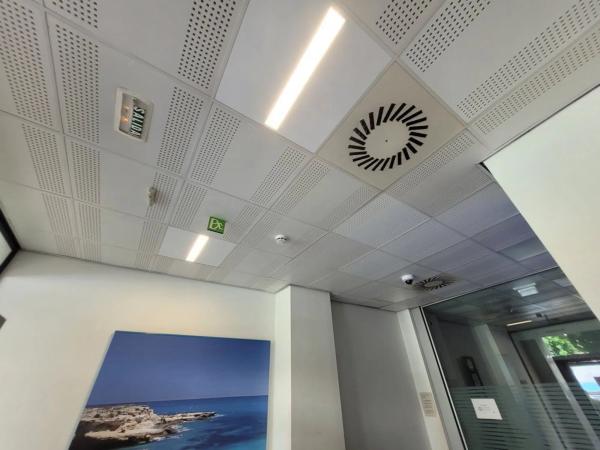 Local en avenida de la Generalitat, 10