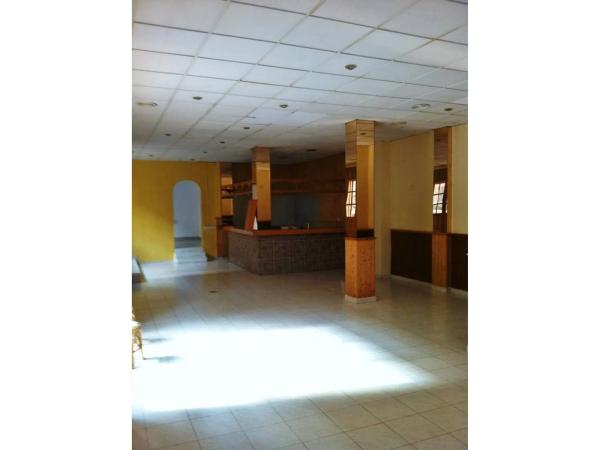 Local en calle de Gabriel Miro