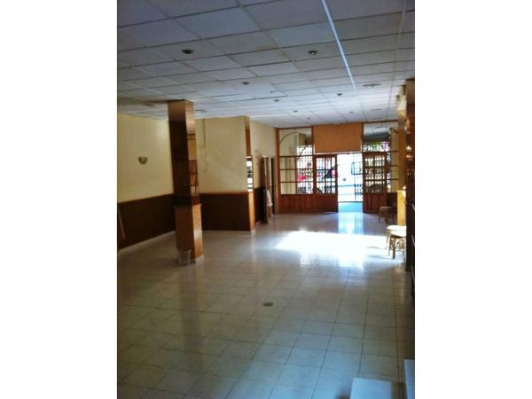 Local en calle de Gabriel Miro