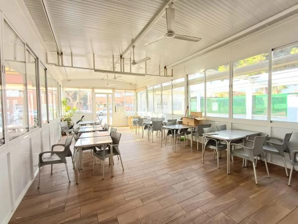 Local o nave en avenida Ausiàs March