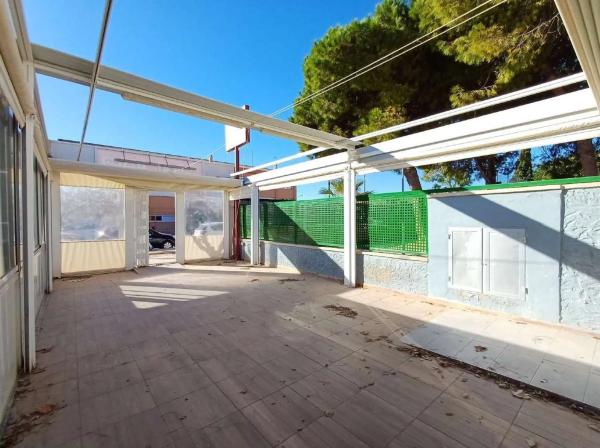 Local en ausias march