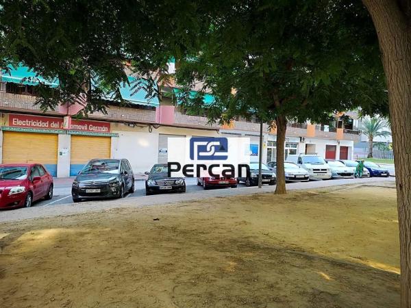 Local en calle 25 d'Abril de 1707