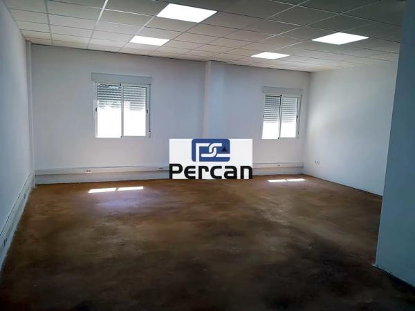 Local en calle 25 d'Abril de 1707