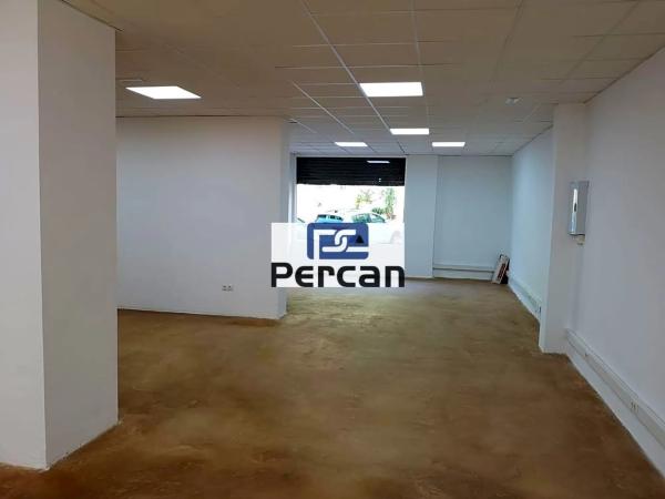 Local en calle 25 d'Abril de 1707