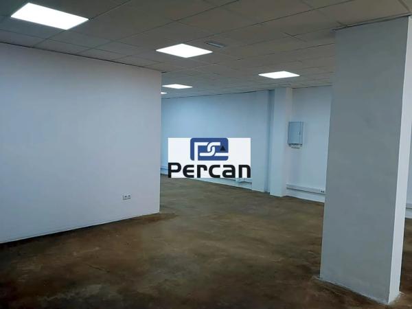 Local en calle 25 d'Abril de 1707