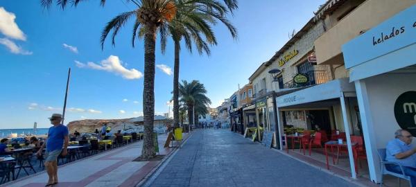 Local en calle del Pla de Sarrió