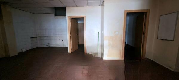 Local en avenida Generalitat, 75