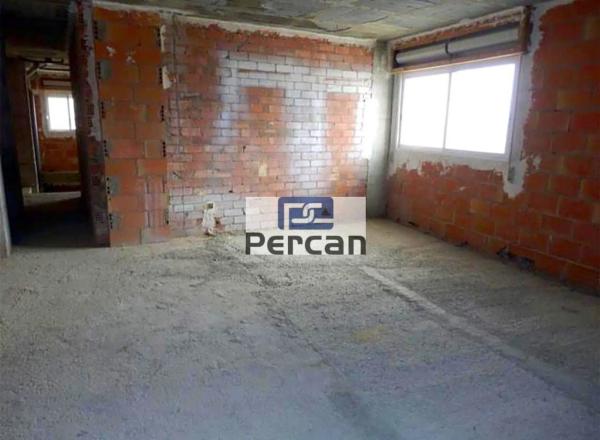 Local en avenida d'Alcoi