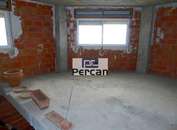 Local en avenida d'Alcoi