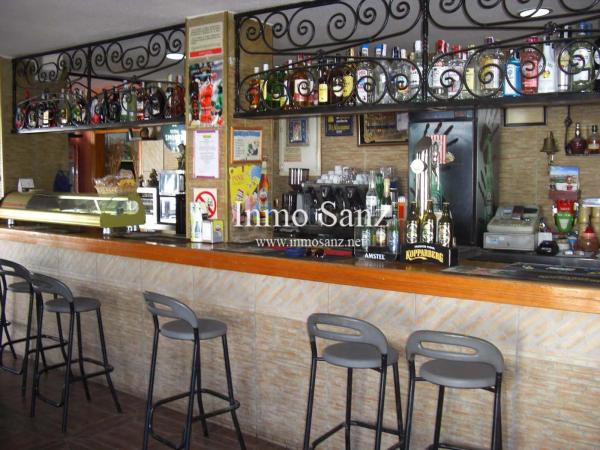 Local en Pueblo Español - Coveta Fumá