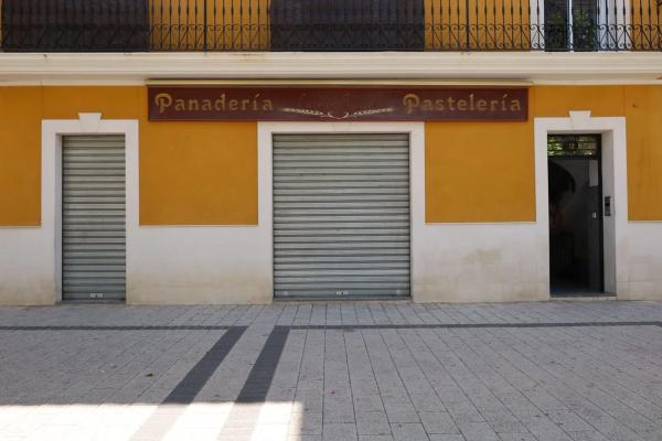 Local en avenida Constitución