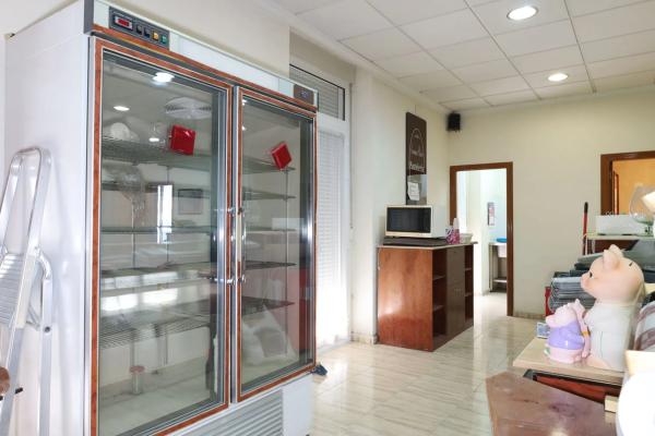 Local en avenida Constitución