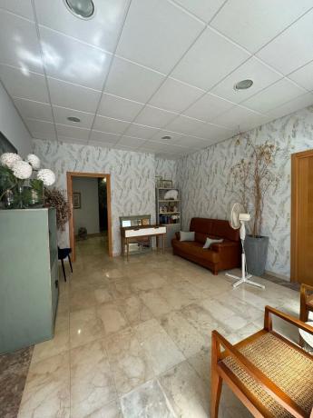 Local en calle Mare de Deu del Remei, 73