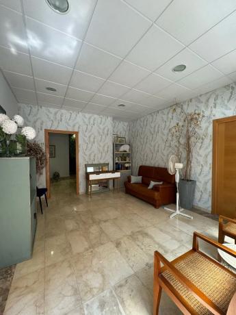 Local en calle Mare de Deu del Remei, 73