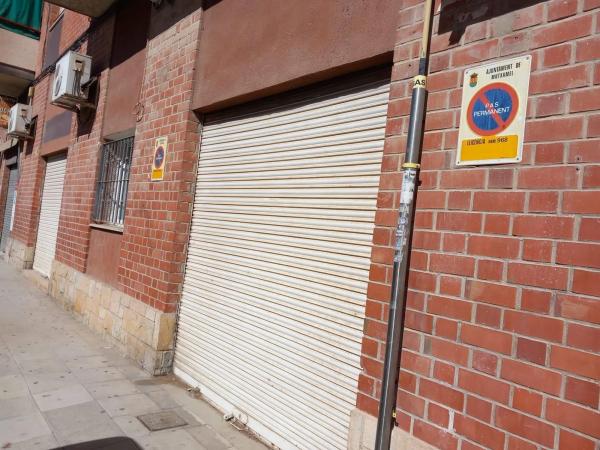 Local en calle Elda, 12