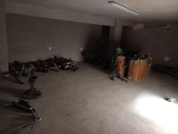 Local en calle Elda, 12