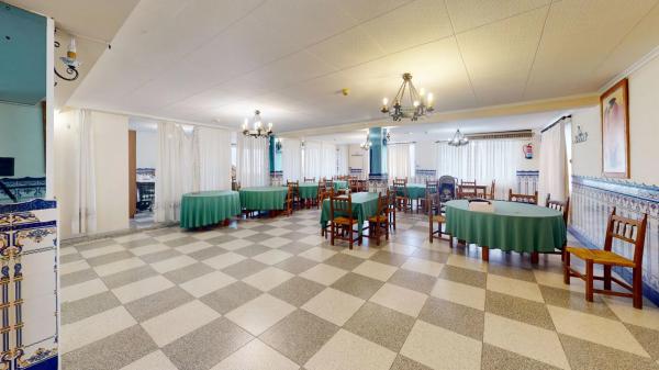 Local en paseo Mayor