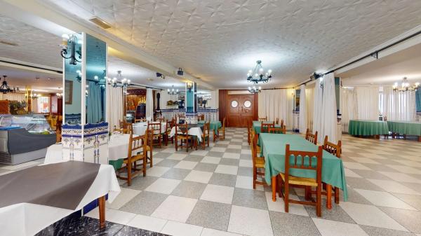 Local en paseo Mayor