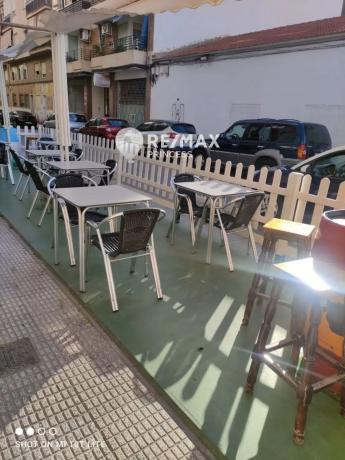 Local en calle Tomas Capelo