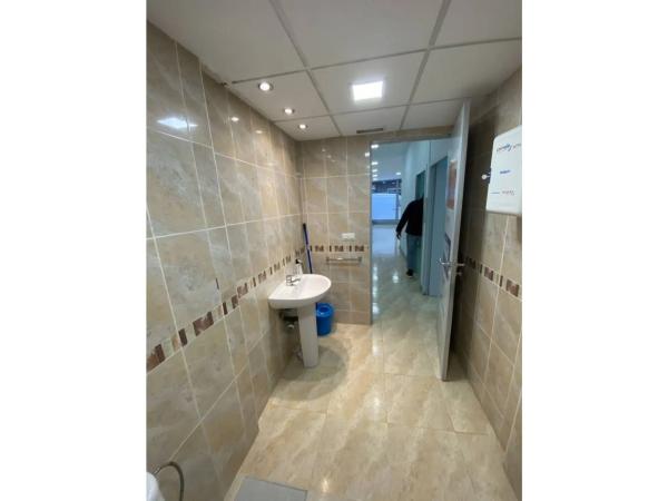 Local en plaza José Sala