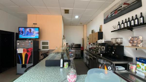 Local en Bellavista - Capiscol - Frank Espinós