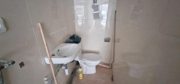 Local en avenida diagonal, 11